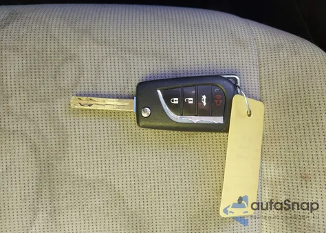 2020 Toyota Corolla Le из США, поврежденный, VIN 5YFEPRAE8LP105699